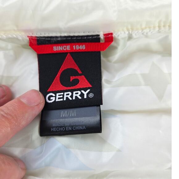 Gerry | White Puffer Vest | Size Medium - Picture 5 of 7